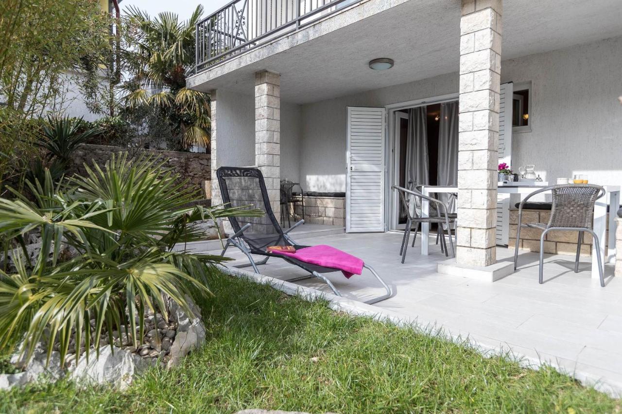 Apartments Karmen 1 Crikvenica Esterno foto